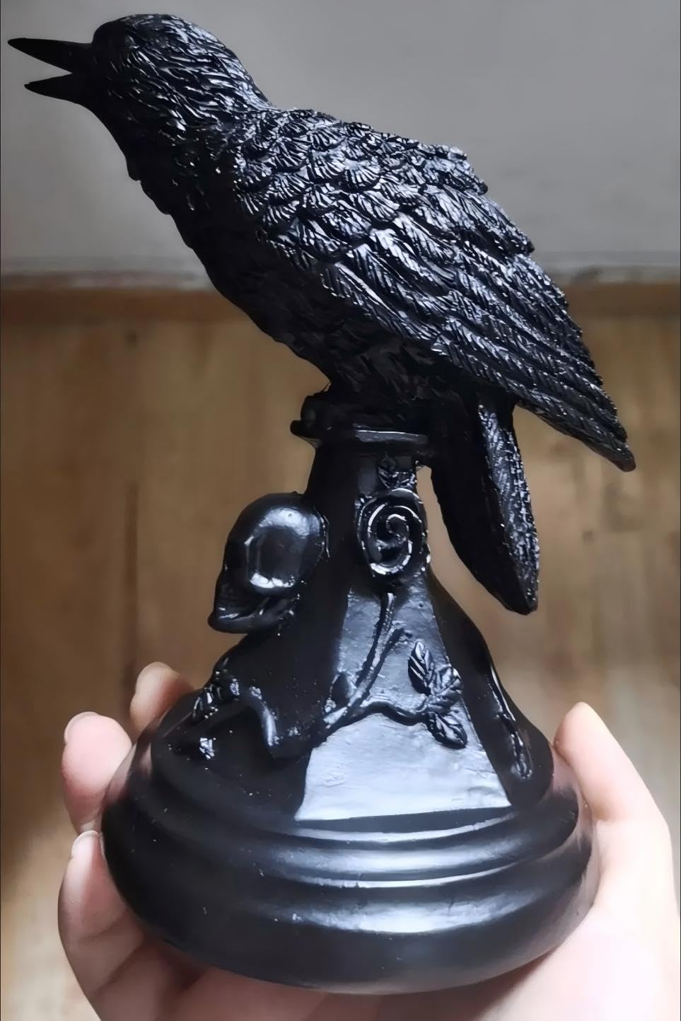 Gothic Crow Candle Holder Halloween Decoration Raven Statue Candle Sticks Holder Black Mystical Dark Accents for Home & Parties (Raven)