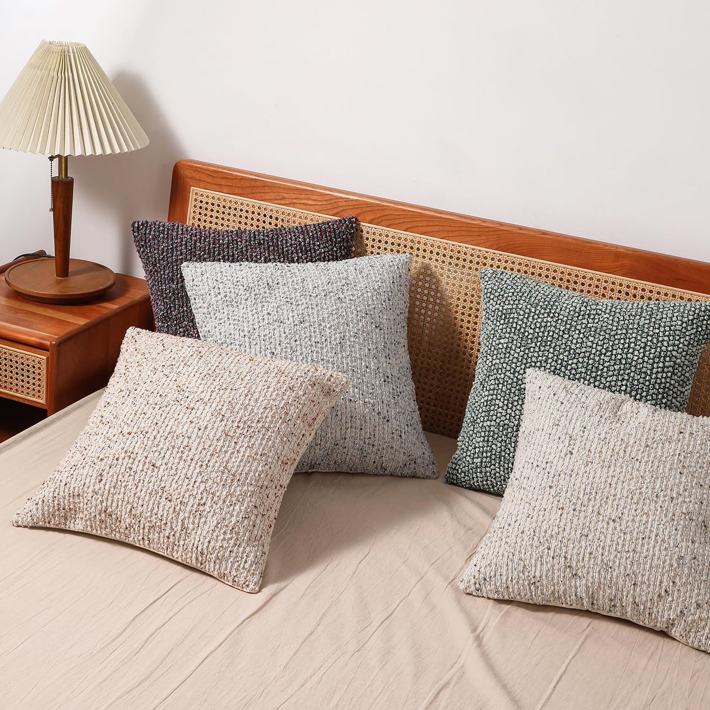 Striped Throw Pillow Covers 18x18 Set of 2 Green Textured Boucle Chic Morden Boho Accent Farmhouse Square Decorative Couch Pillow Covers for Home Decor Bed Sofa Living Room