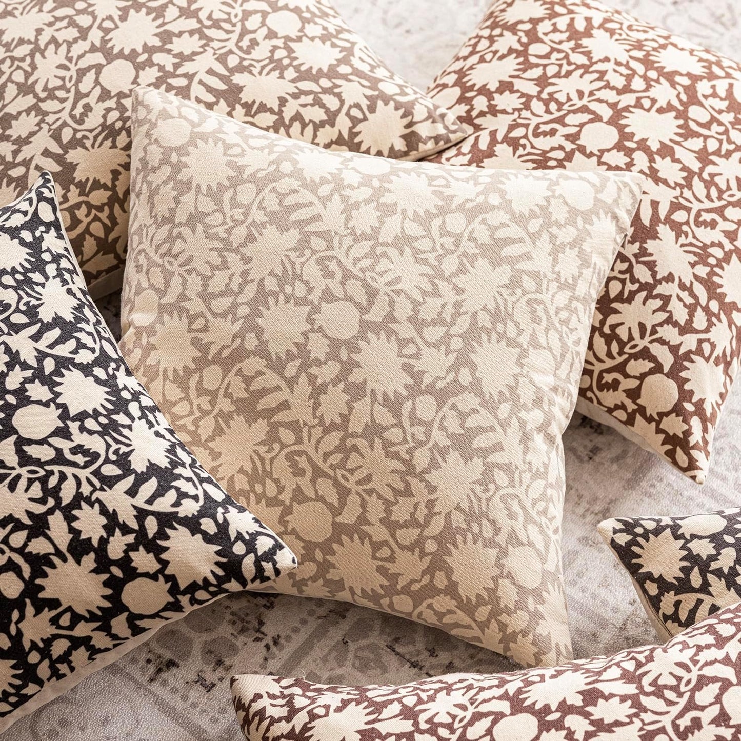 Foindtower Set of 2 Decorative Neutral Floral Throw Pillow Covers Accent Farmhouse Cushion Covers Boho Pillowcase for Couch Sofa Bedroom Living Room Home Decor Outdoor,20×20 Inch,Light Orange Brown