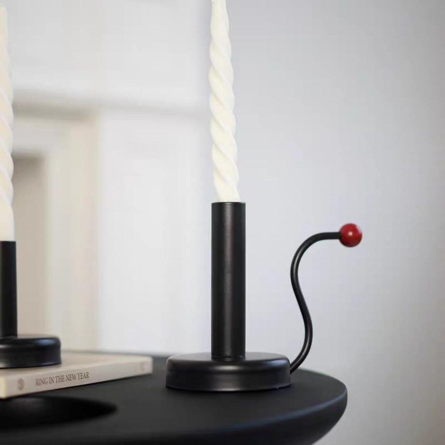 Black Iron Taper Candle Holder，Vintage Candlestick Holder Candlelight Stand for Farmhouse Decor Table Decoration (Black-Red)