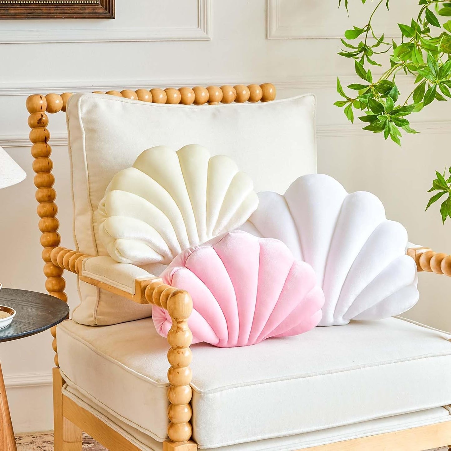 Pink Seashell Throw Pillows, Shell Shaped Throw Pillows, 13 Inch Soft Velvet Home Decorative Pillow Plush Cushion for Bed Couch Living Sofa Room Decor Accent Throw Pillow