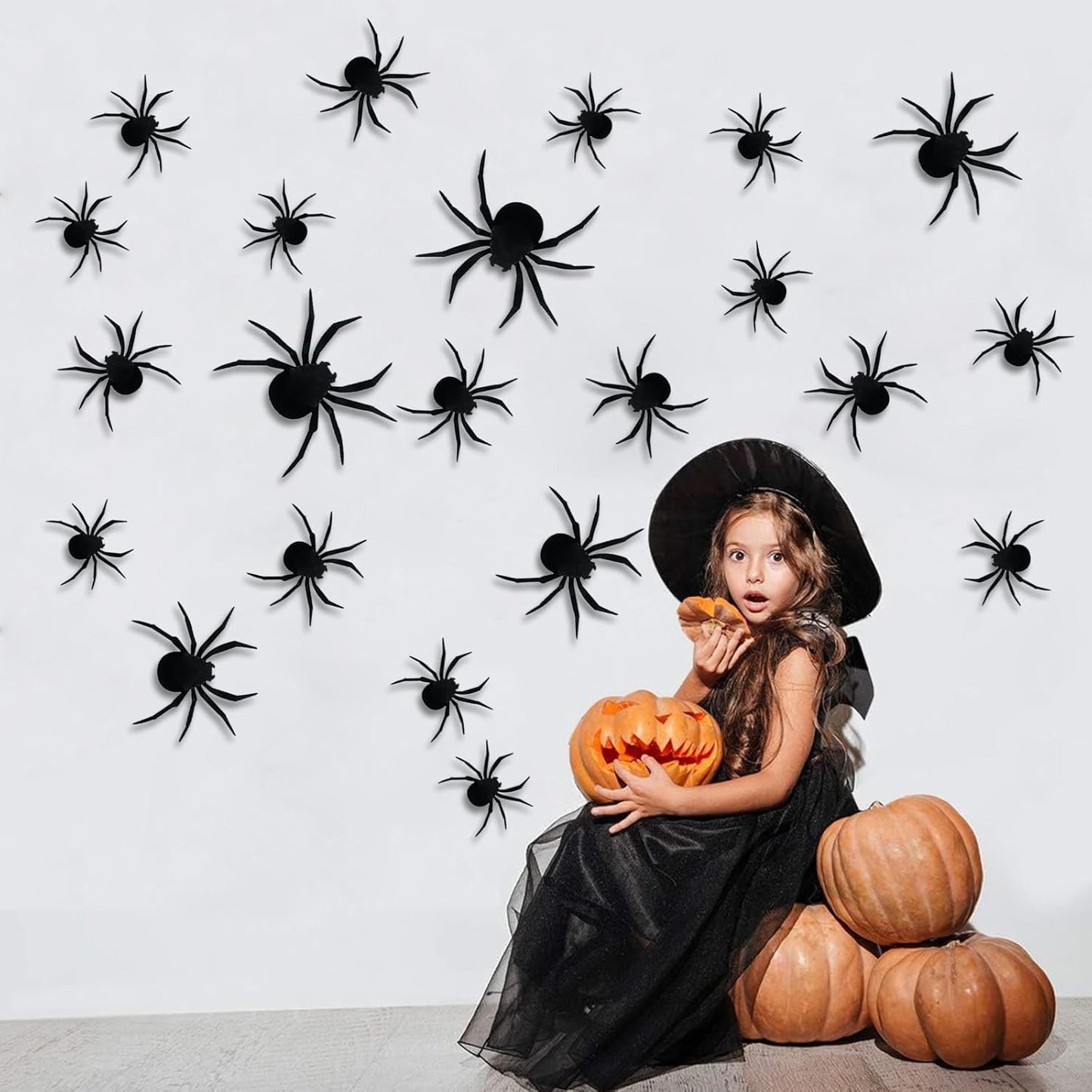 70 Pcs Halloween Spider Decorations Indoor, 4 Sizes 3D Plastic Spider Stickers Halloween Party Supplies Decorations for Home Wall Stickers Decor - Indoor Outdoor Room Window Décor