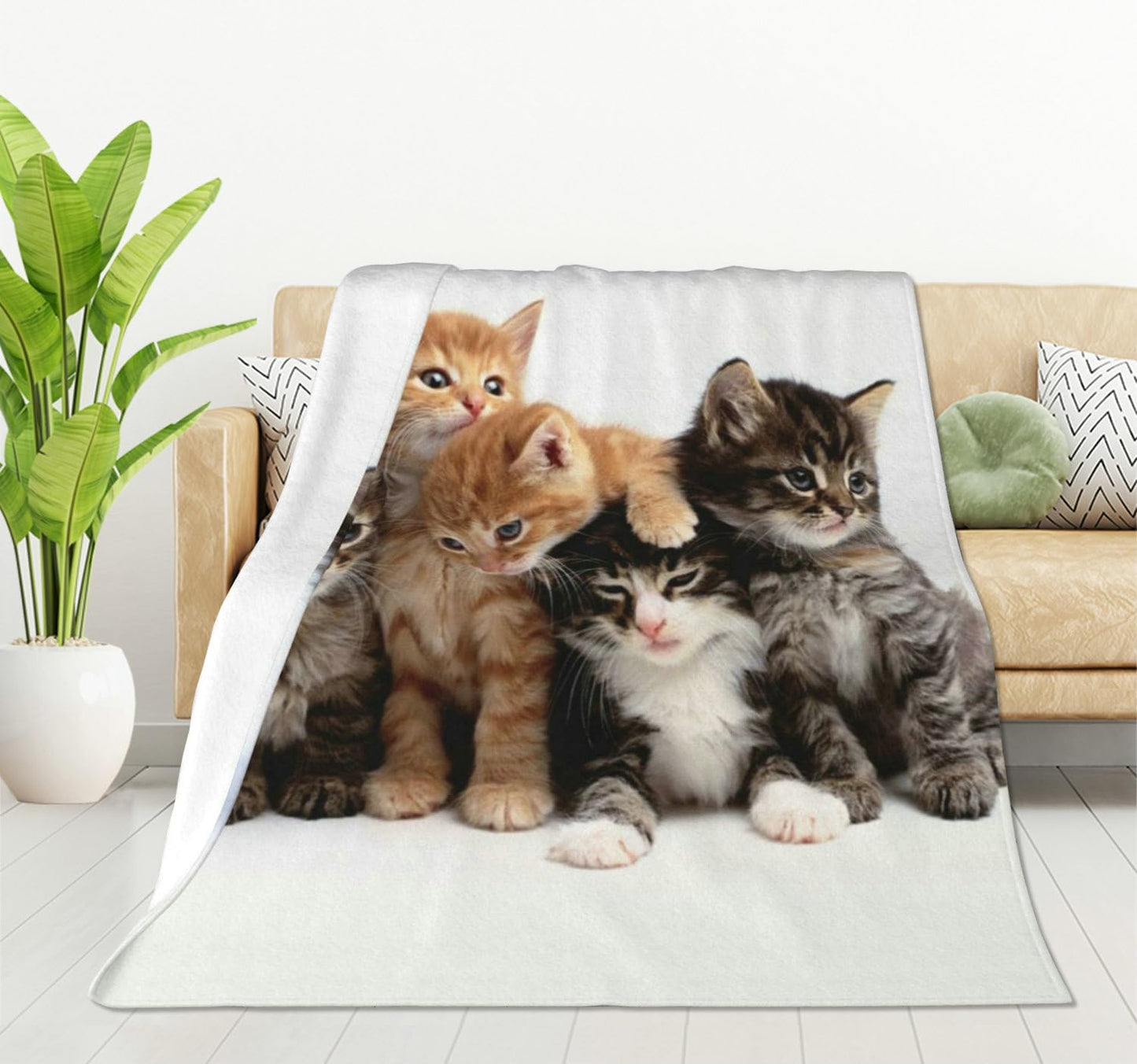 HGOD DESIGNS Cats Throw Blanket Ultra Soft Warm All Season Kittens Family Cats Decorative Fleece Blankets for Bed Chair Car Sofa Couch Bedroom 40"X50"