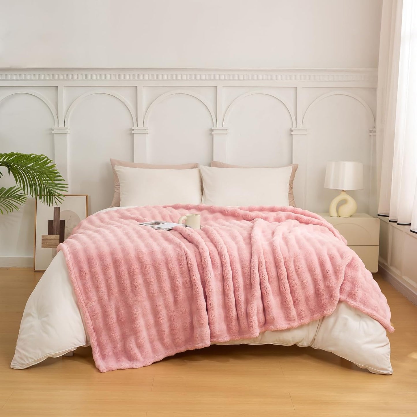 YUSOKI Luxury 3D Bubble Throw Blanket 3.1lb,All Ages,Home Decoration, (Light Pink,60 * 80inches)