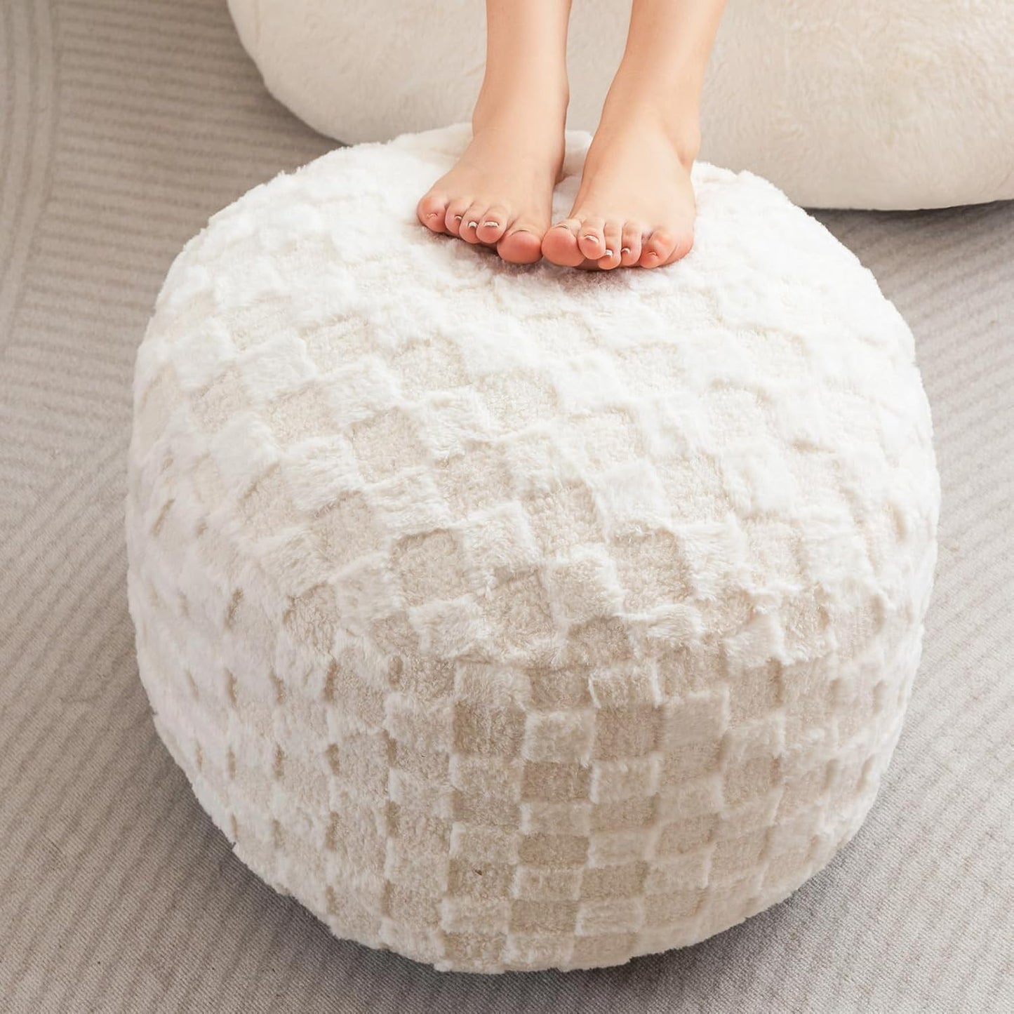 HIGOGOGO Round Stuffed Pouf Ottoman, Plaid Poufs with Foam Chunk Filling, Fluffy and Furry Pouf Foot Stool Storage Ottoman, 20 X 15 Floor Poufs Foot Rest for Living Room, Beige