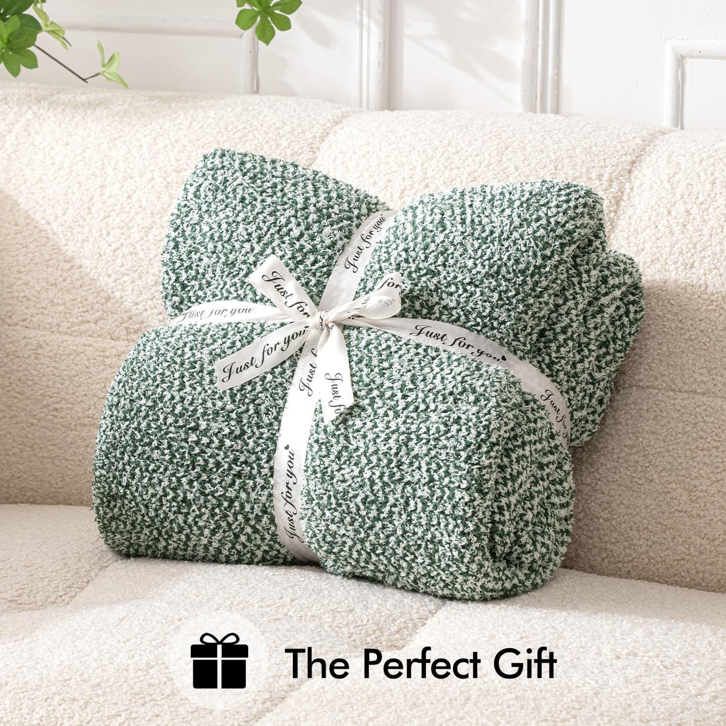 MIULEE Green Super Soft Throw Blanket for Couch, Cozy Fluffy Warm Throws Knit Blankets for Sofa, Bed, Chair, Living Room, Camping, Picnic, 50 x 70 inch