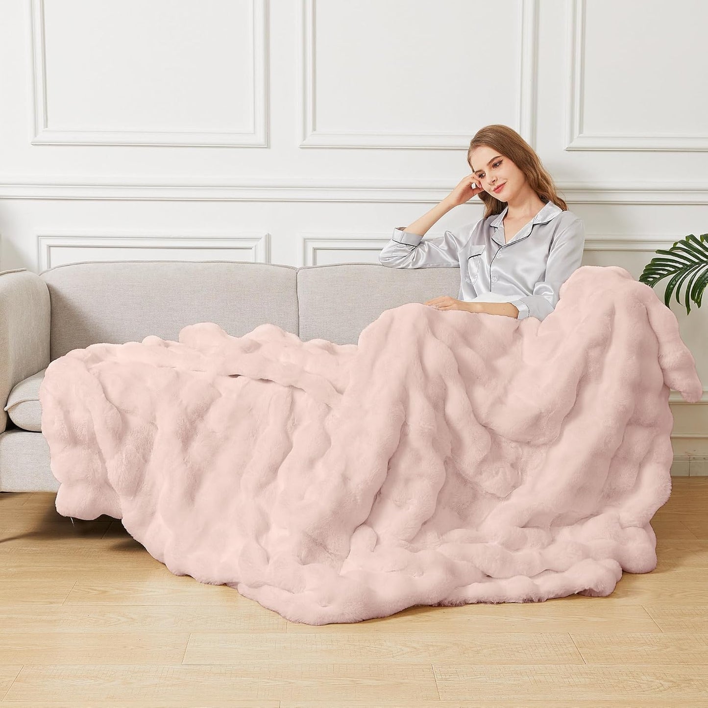 Pink Fluffy Blanket for Couch Living Room Faux Fur 50x60 Fuzzy Throw Blanket for Bed Soft Furry Bed Cozy Comforter Home Decor Gifts 860 GSM