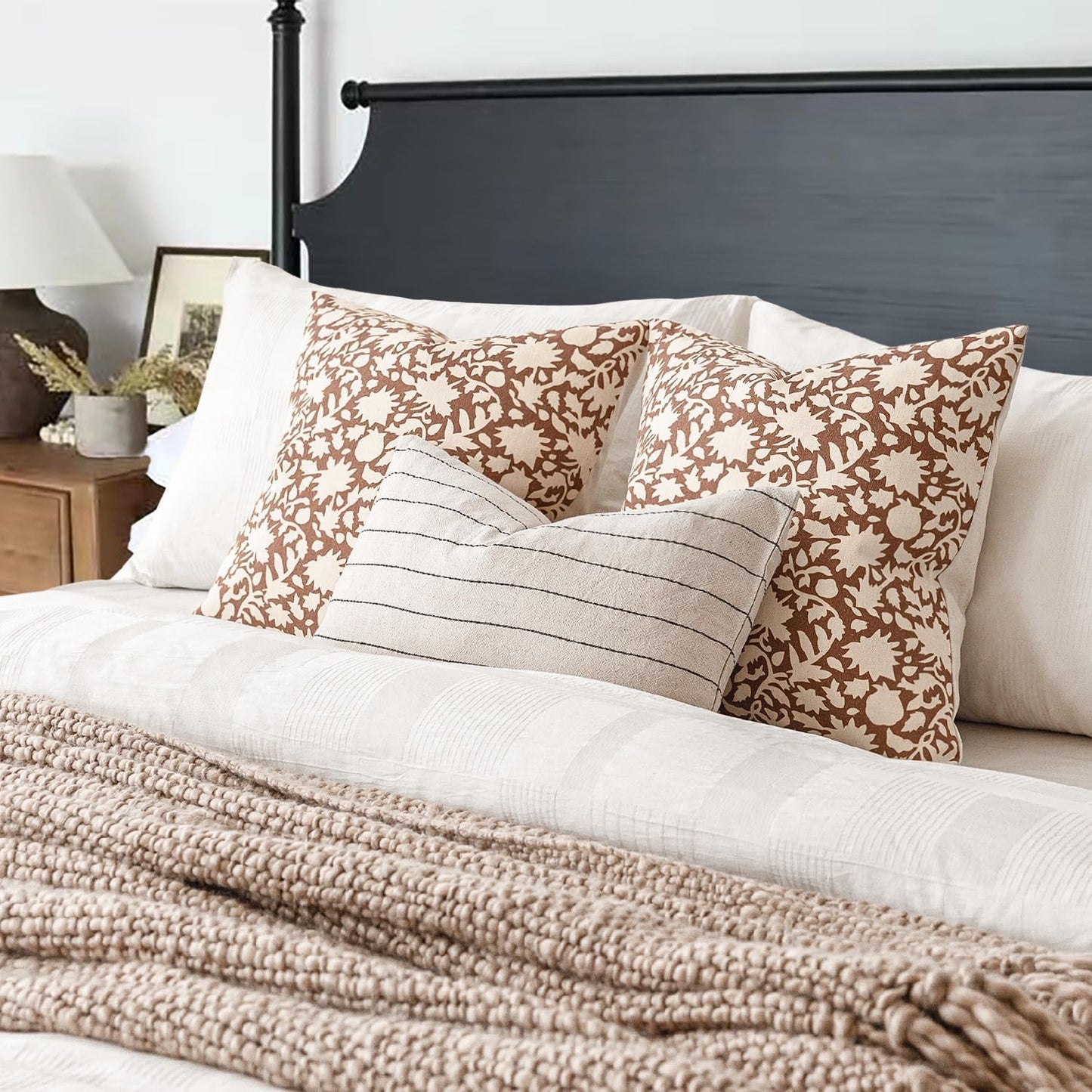 Foindtower Set of 2 Decorative Neutral Floral Throw Pillow Covers Accent Farmhouse Cushion Covers Boho Pillowcase for Couch Sofa Bedroom Living Room Home Decor Outdoor,20×20 Inch,Light Orange Brown