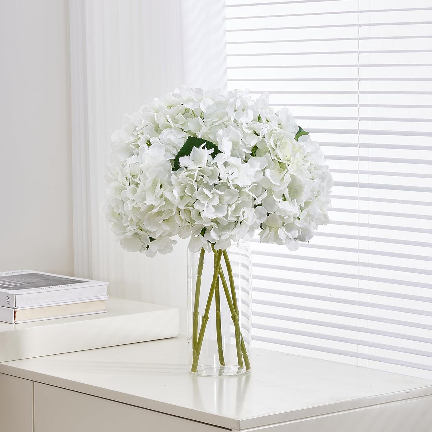 8Pcs White Fake Flowers Silk Hydrangea Artificial Flowers Bouquets Faux Ivory Hydrangea Stems for Home Table Centerpieces Wedding Party Decoration