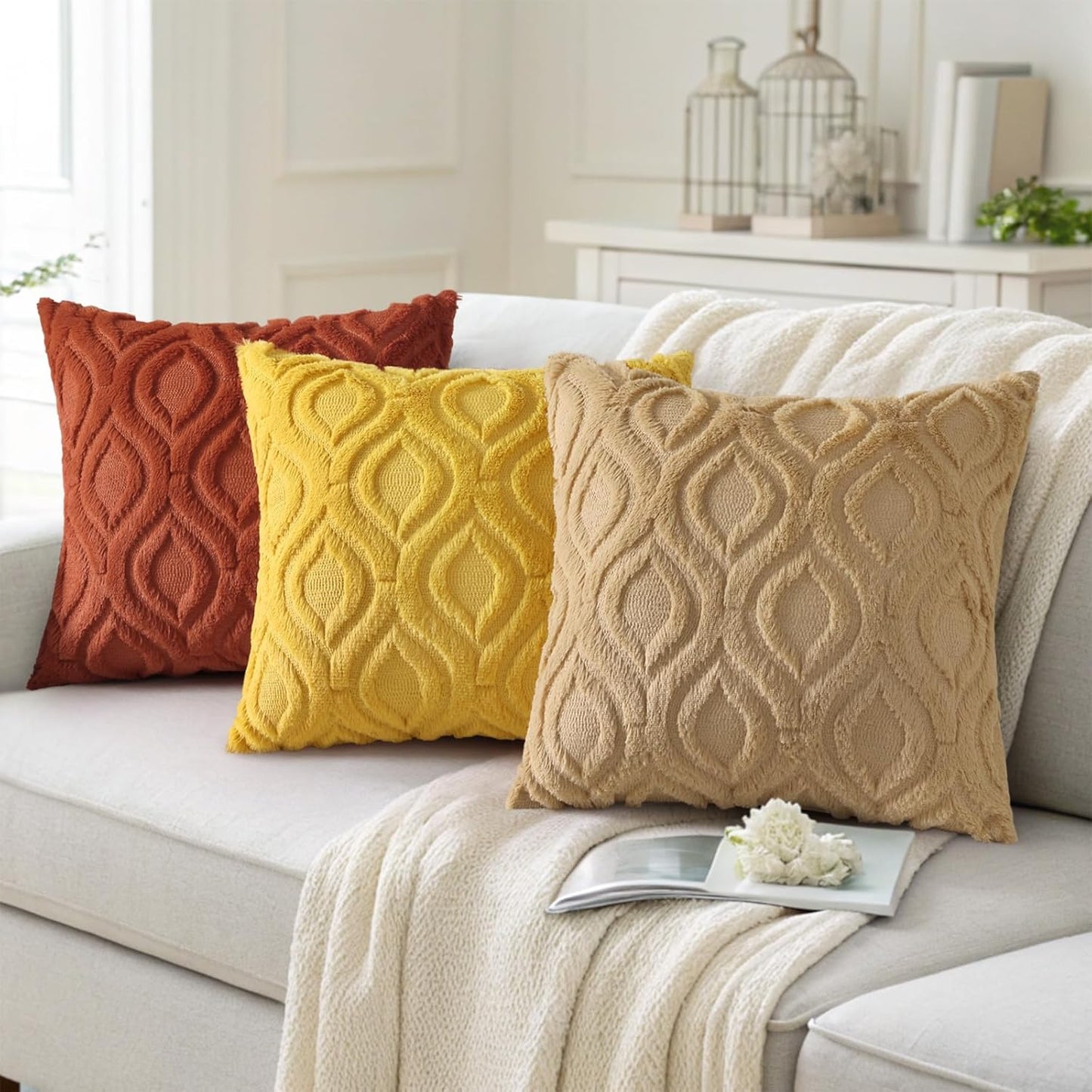 decorUhome Throw Pillow Covers 20x20 Inch Set of 2, Soft Plush Decorative Faux Fur Light Brown Solid Couch Pillow Covers, Accent Farmhouse Neutral Square Euro Pillow Cases for Sofa Bed Living Room