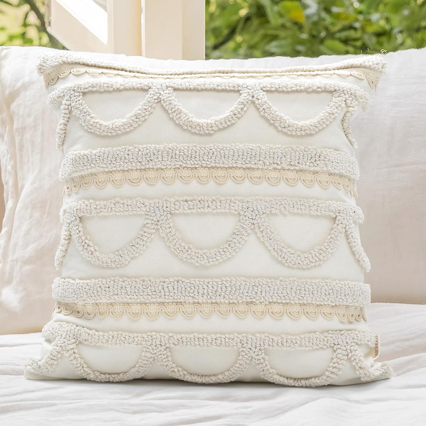 Boho Pillow Covers 18X18 Inch Boho Tufted Throw Pillow Covers Decorative Tassels Cushion Cover Farmhouse Pillow Case for Couch Sofa Bed Living Room Bedroom, Beige