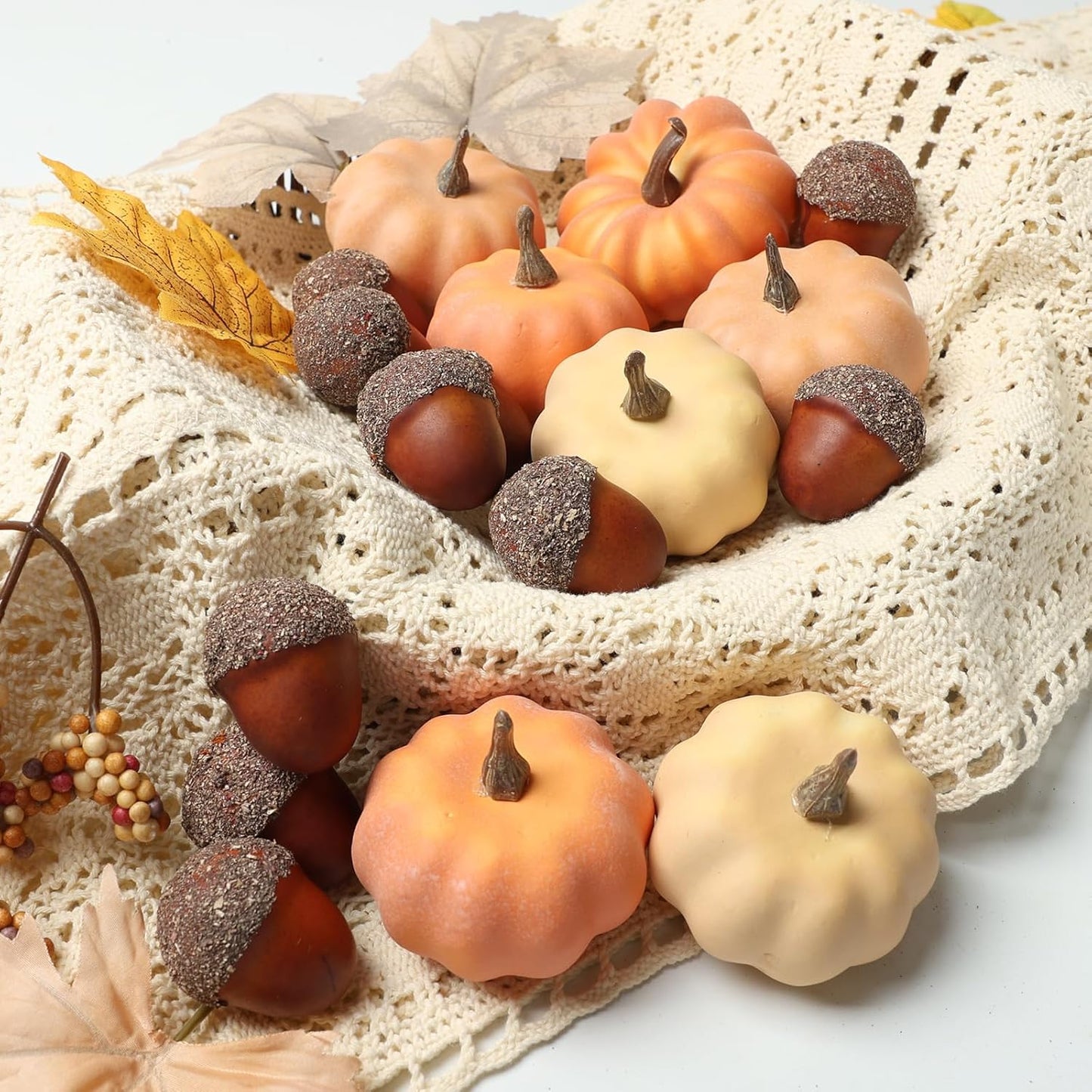 21Pcs Fake Pumpkins Fall Thanksgiving Decorations,Plastic Pumpkins with Acorns,Maple Leaves,Artificial Mini Pumpkin Decorating Autumn Harvest Outdoor Indoor Home Decor Centerpiece Table Decorations