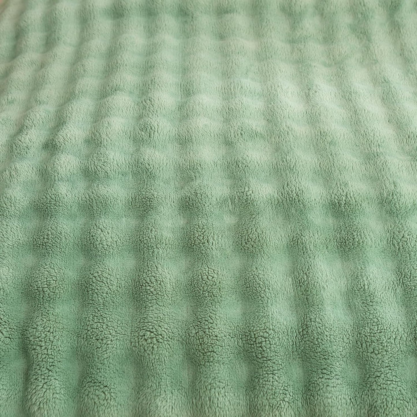 YUSOKI Luxury 3D Bubble Throw Blanket 5lb,All Ages,Home Decoration, (Sage Green,90 * 90inches)