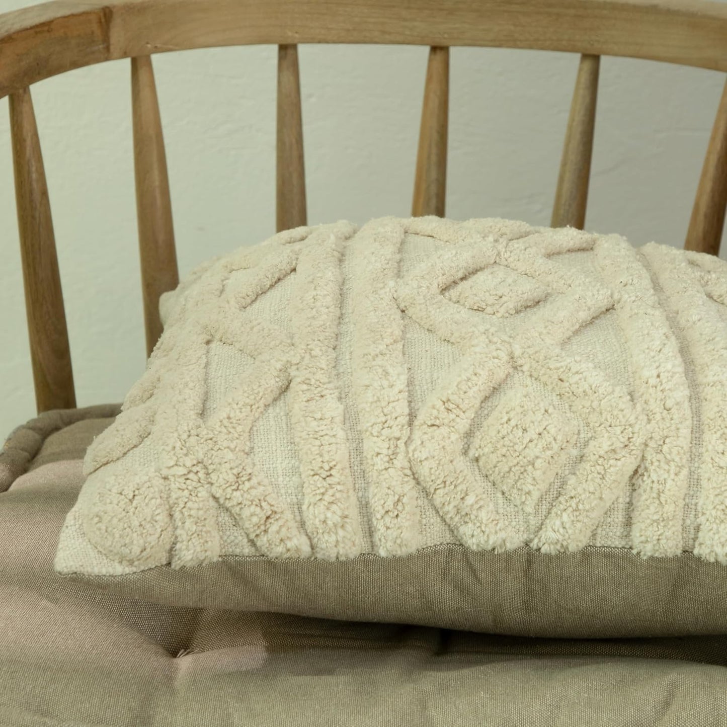 Tufted Boho Pillow Covers 18X18 Inch Throw Pillow Covers Decorative Cushion Cover Exquisitely Crafted with Hand-Finished Tuft Farmhouse Pillow Case for Couch Sofa Bed Living Room Bedroom