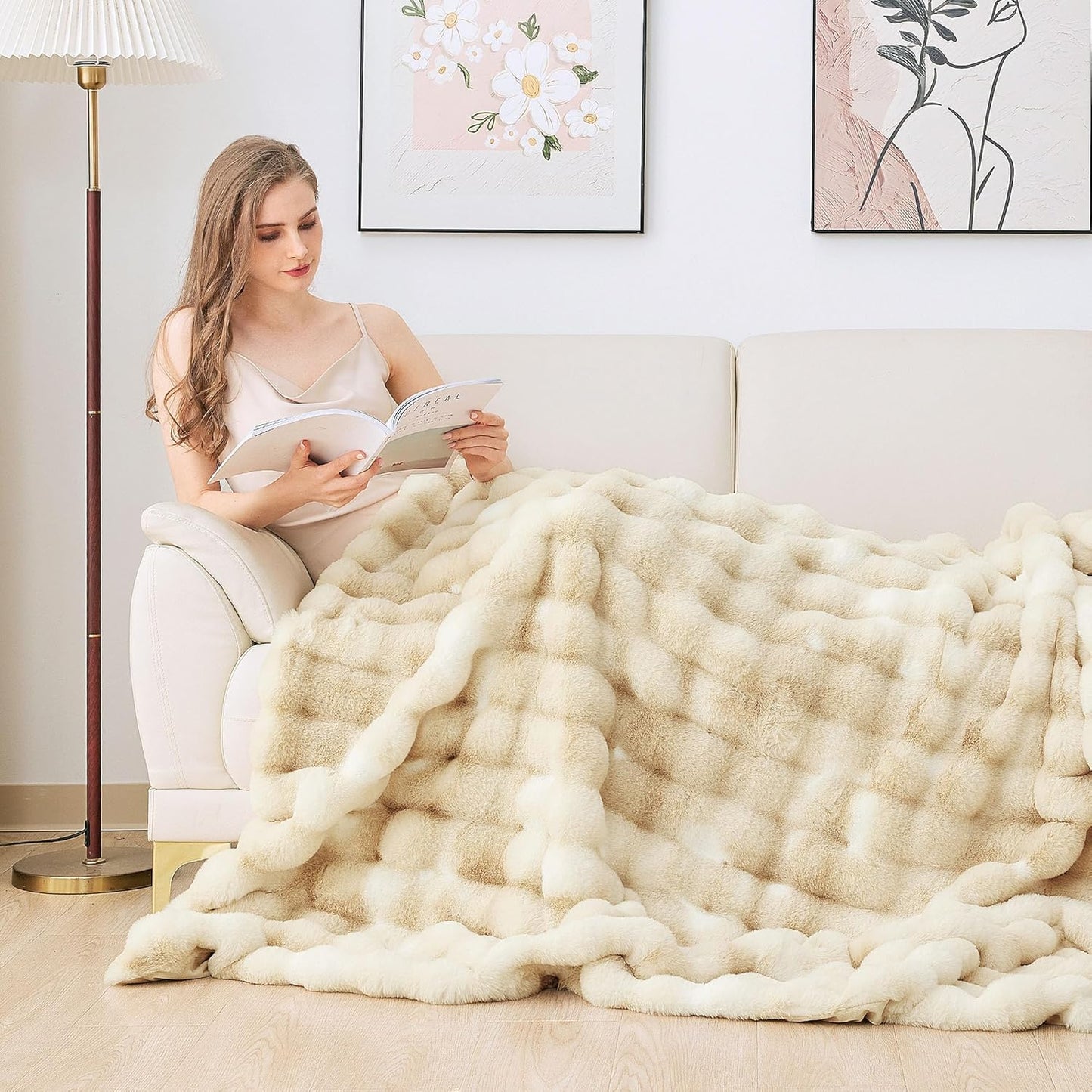 Tie-dye Camel Faux Fur Rabbit Thick Throw Blanket for Couch Living Room 50x60 Fluffy Bed Furry Comforter Soft Blanket Best Housewarming Home Gifts 860 GSM
