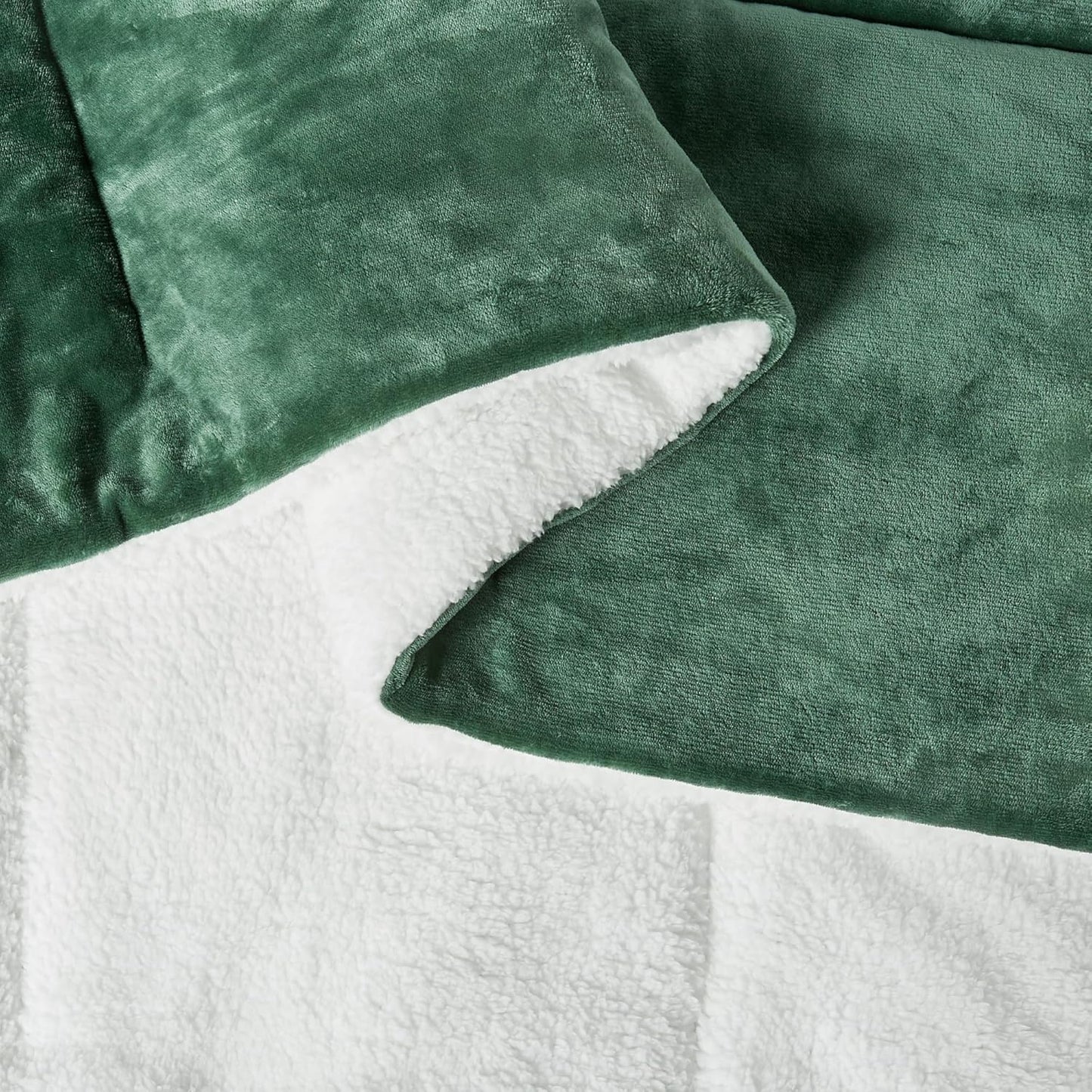 Amazon Basics Reversible Sherpa Comforter Set with Pillow Sham, Green, King