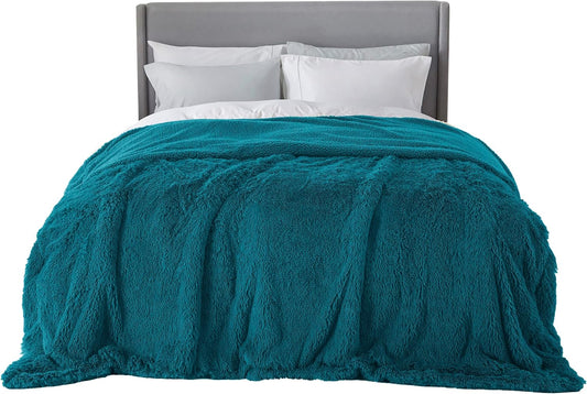 Bedsure GentleSoft Fluffy Turquoise Teal King Size Blanket for Bed, Thick Soft Sherpa Faux Fur Fleece Bedding Fuzzy Plush Winter Warm Heavy Large King Blanket, Cozy Teal Gifts for Men Women, 108x90