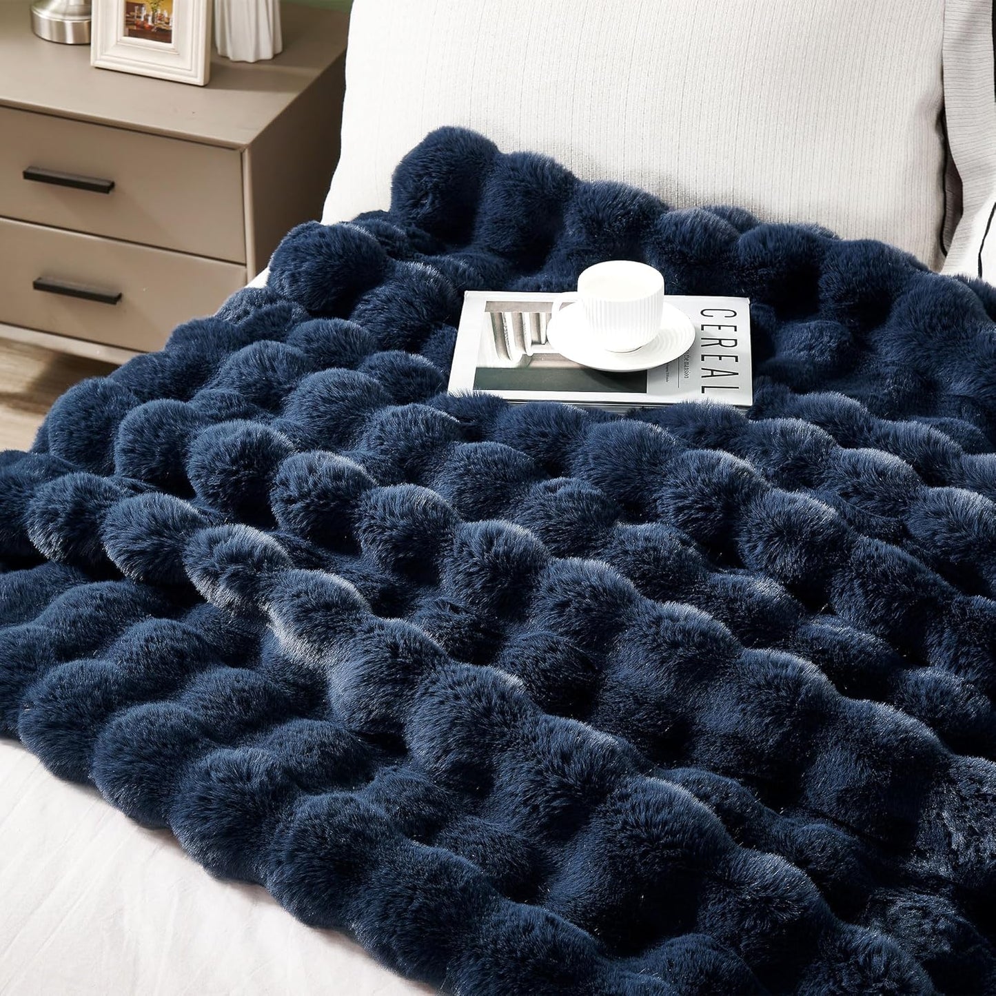 DREAMNINE Oversized Soft Thick Fuzzy Bubble Faux Rabbit Fur Throw Blanket Twin Size 60" x 71", Double Sided Comfy Plush Warm Shaggy Fluffy Blankets, Luxury Cozy Cute Furry Blanket for Bed, Navy Blue