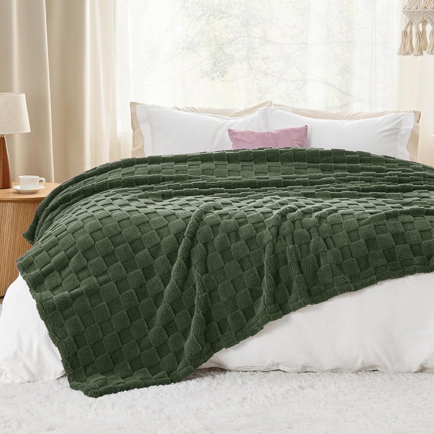 Bedsure GentleSoft King Size Blanket for Bed - Super Soft Cozy Blankets for Women Men Girls, Large Fuzzy Fleece Throw for Bedroom Decor, Dark Green,108x90 Inches