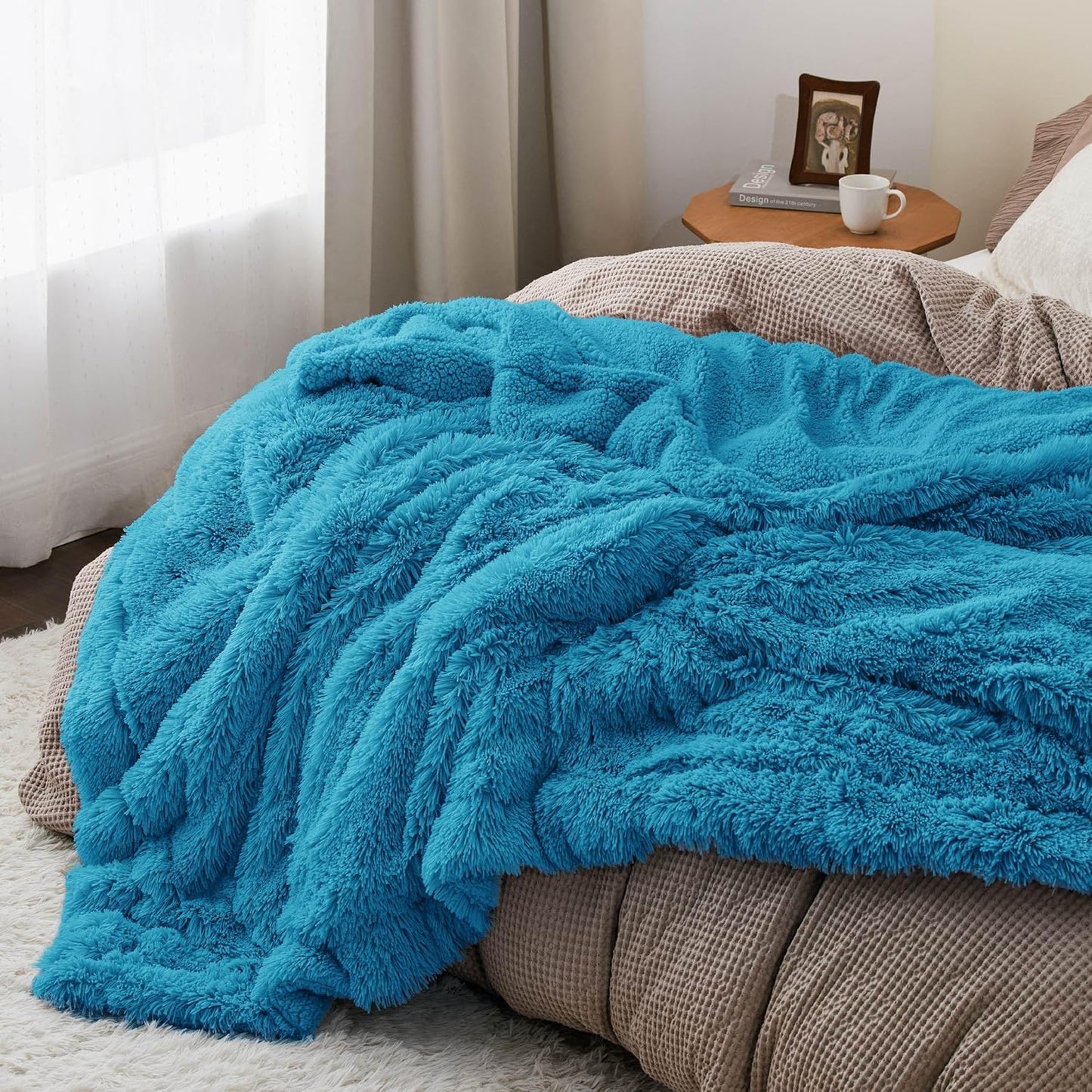 Bedsure GentleSoft Fluffy Bright Blue Throw Blanket Gifts for Women, Men, Soft Fleece Cozy Fuzzy Sherpa Plush Warm Minky Thick Faux Fur Throws for Couch, Blue Decor House Blanket Gifts for Her, 50x60
